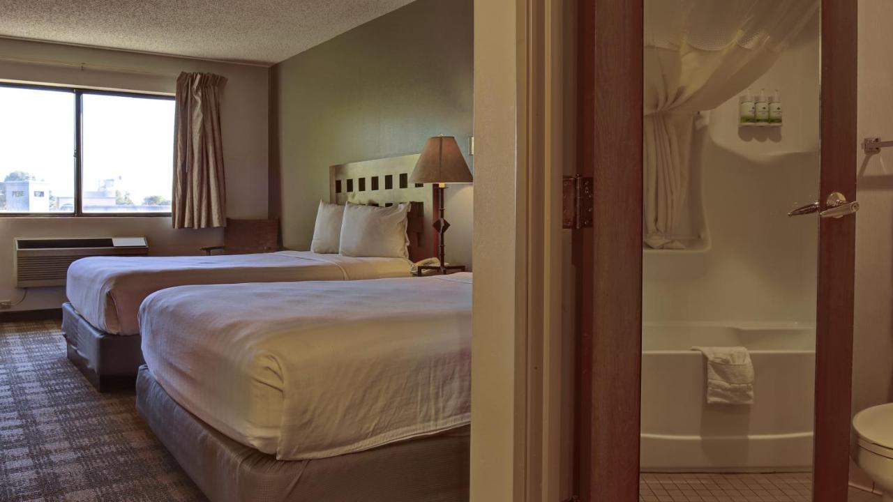 Greentree North I-25 Hotel 2*